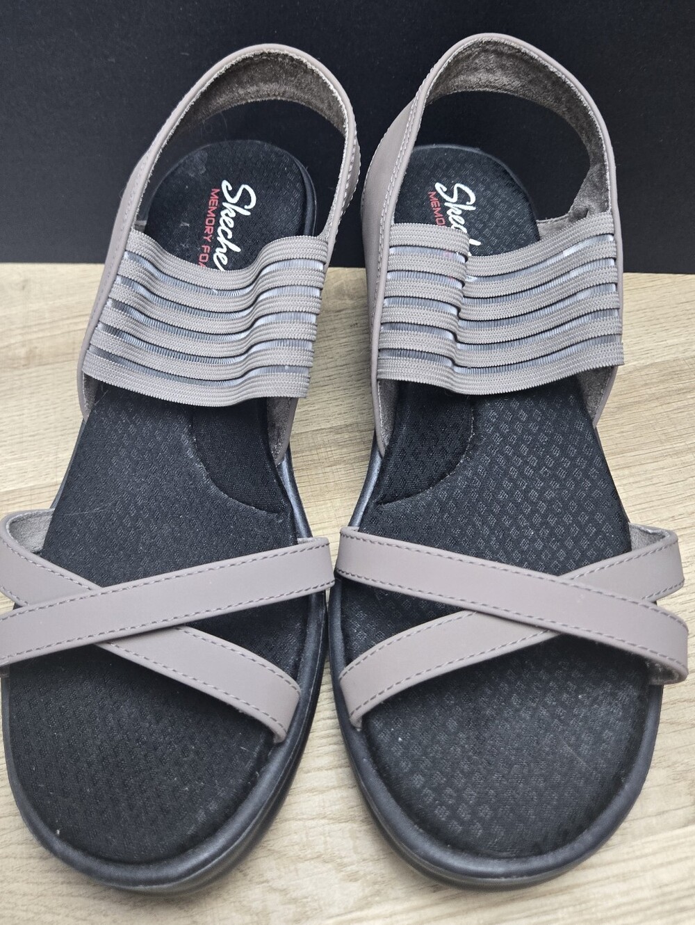 Skechers Gray Strappy Memory Foam Sandals Size 11 Wedge Slingback New